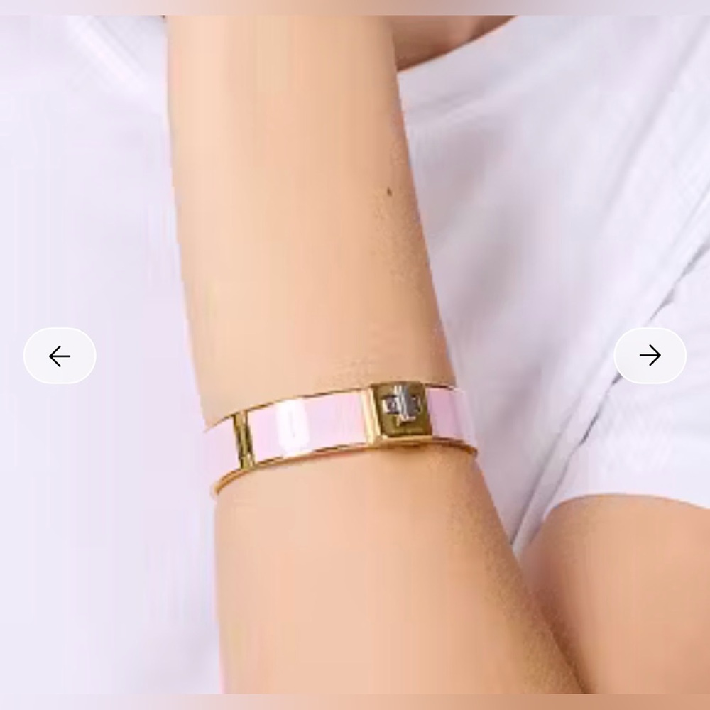 KATE SPADE, PHOEBE TURNLOCK ENAMEL PINK & GOLD BANGLE